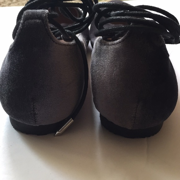 Chinese Laundry Endless Summer Pointed Flats Shoes - Picture 4 of 8